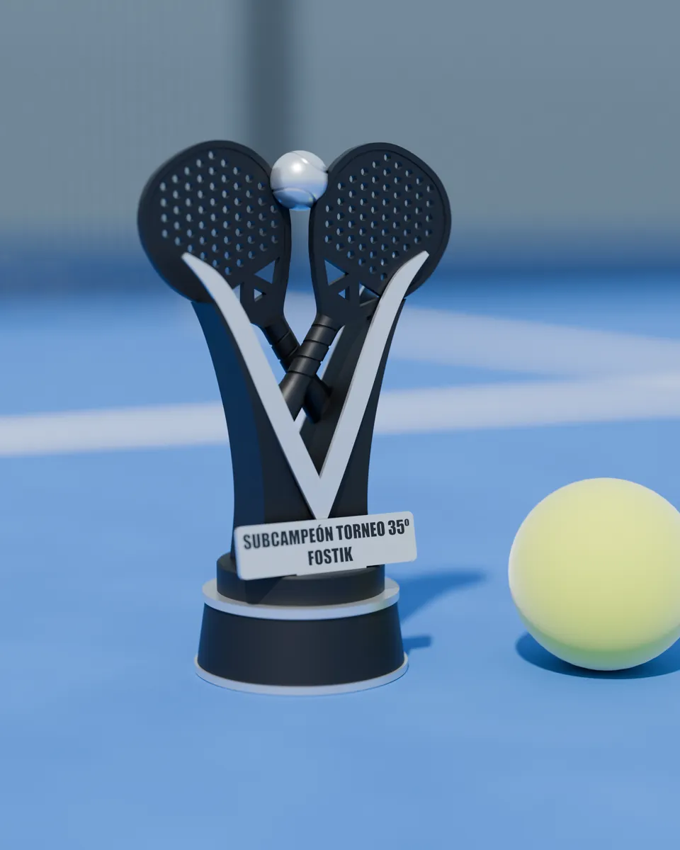 Trofeo de subcampeón con dos palas cruzadas y detalles plateados, con placa personalizada, sobre una pista azul